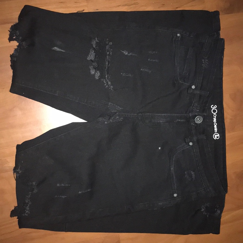 30x30 Mens Ripped Black Jeans. Bought from FRESH.